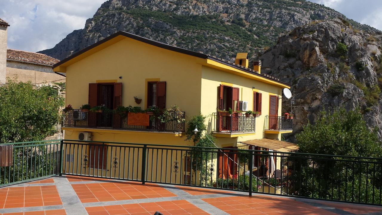 B&B Lo Sparviero Civita Exterior foto